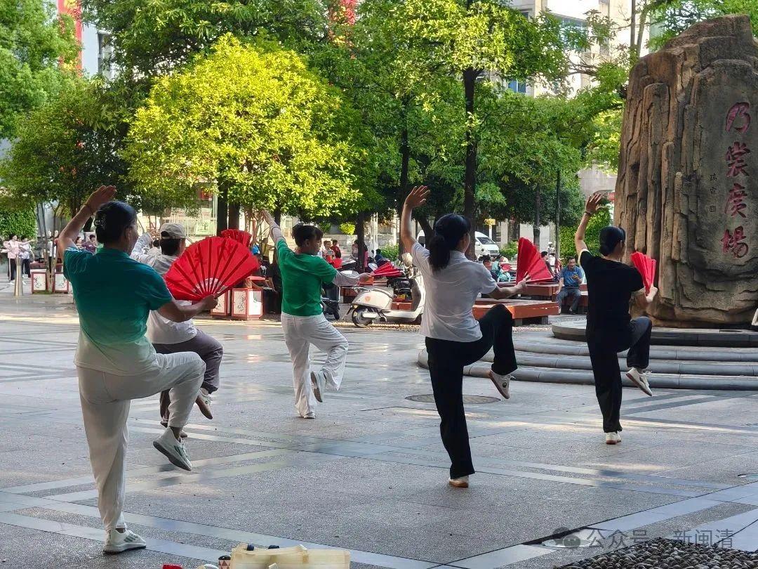 闽清乃裳广场：侨乡的心灵港湾