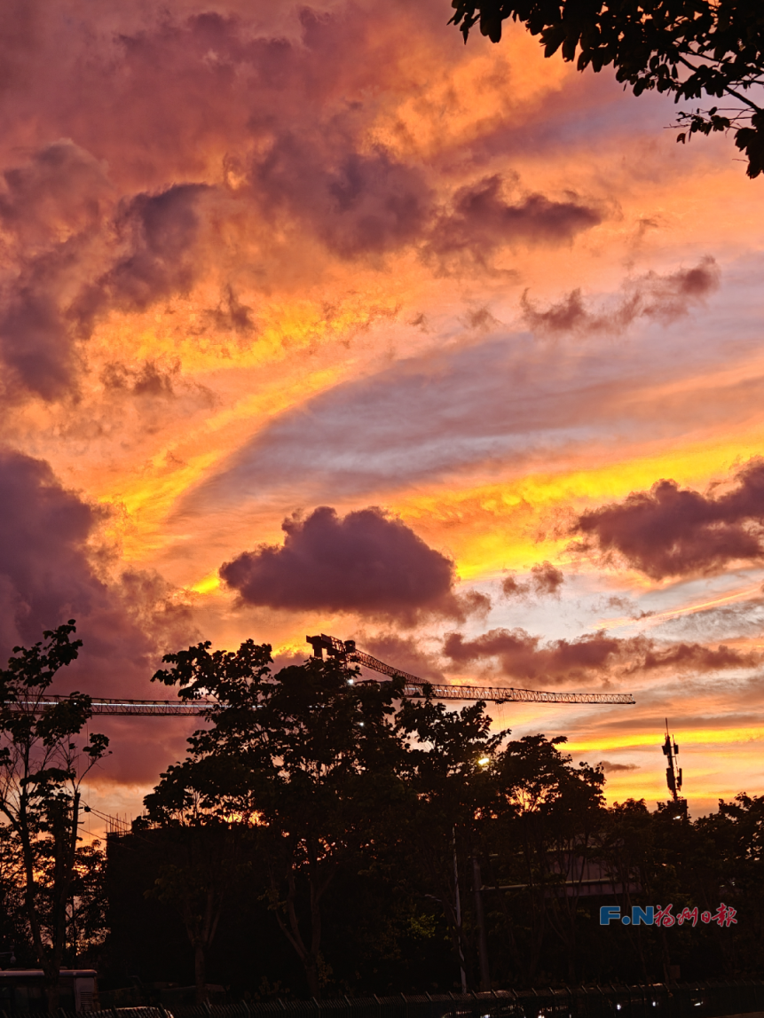 福州绝美晚霞上线！朋友圈刷屏！