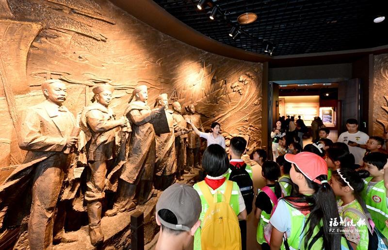 福州晚报写作训练营“三刷”船政夜研学