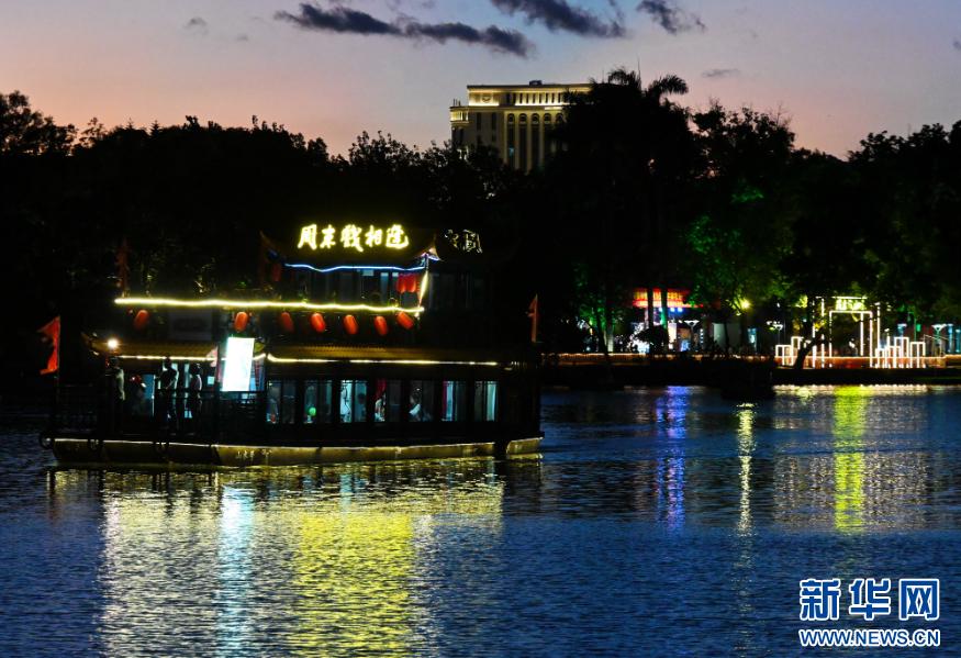 福州西湖畔：让文化“活”起来的国潮新体验