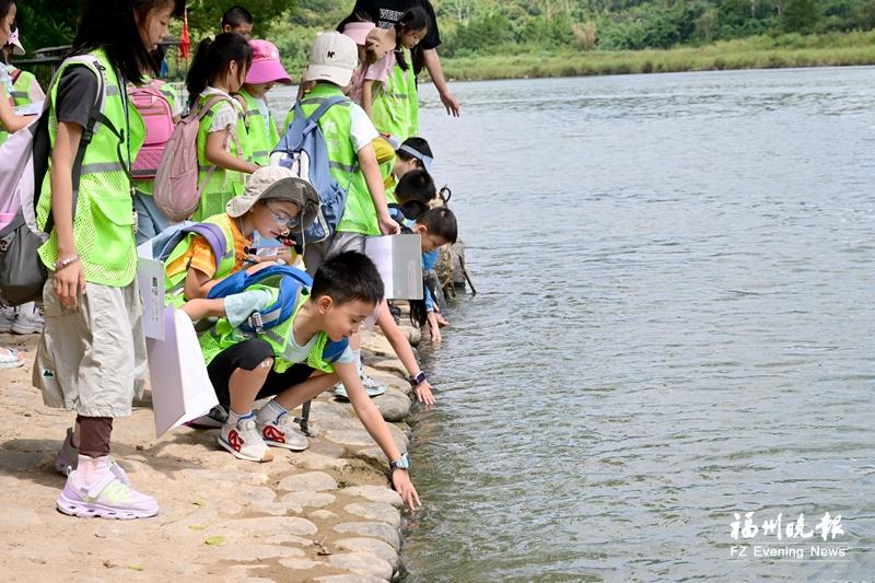 福州晚报写作训练营开展“诗人@永泰”青少年研学创作