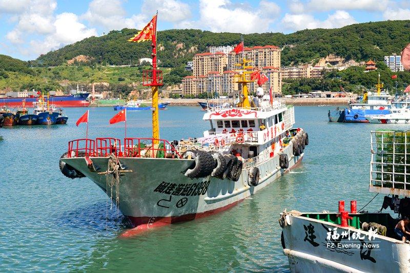 福州“开渔第一网”海鲜上岸了