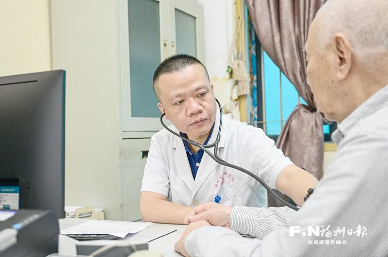 今天是第八个中国医师节，致敬榕城生命守护者