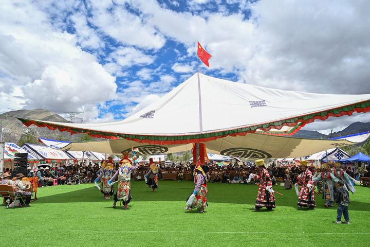 格桑花开映山河 团结奋进新征程——以习近平同志为核心的党中央情系雪域儿女擘画西藏发展纪实
