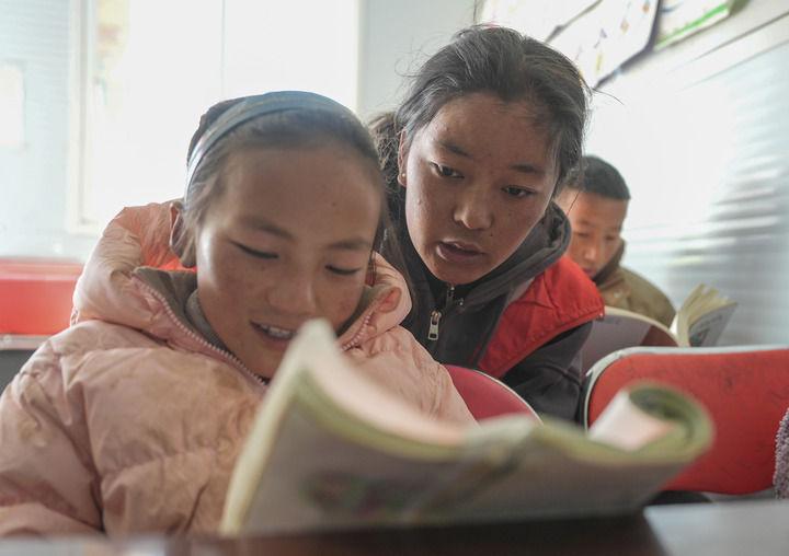 格桑花开映山河 团结奋进新征程——以习近平同志为核心的党中央情系雪域儿女擘画西藏发展纪实