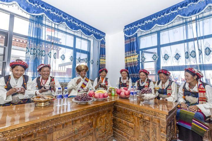 格桑花开映山河 团结奋进新征程——以习近平同志为核心的党中央情系雪域儿女擘画西藏发展纪实