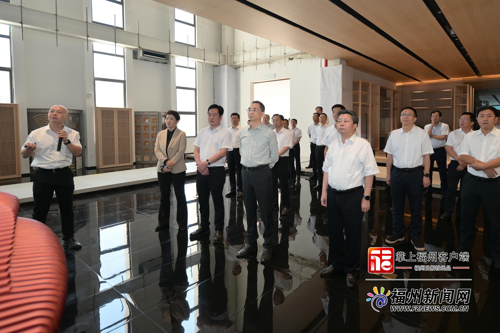 吴贤德带队赴闽清县开展“亮晒比学”活动