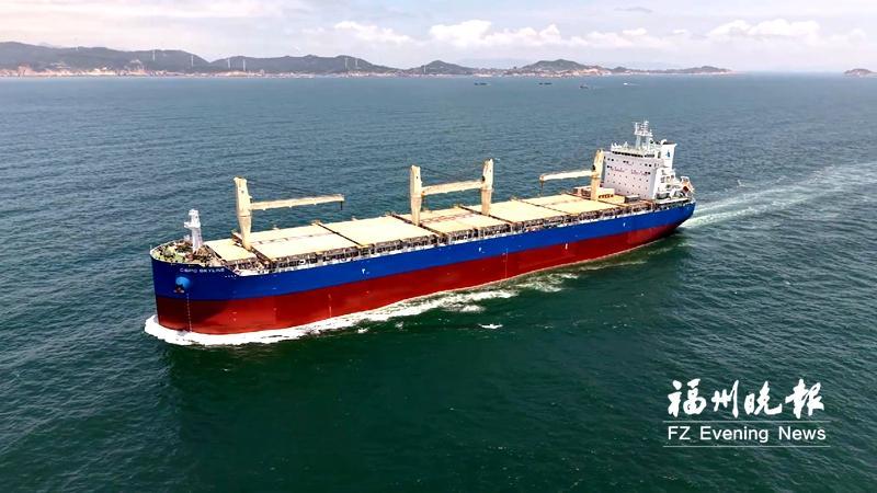 全球最大！8.5万吨级新型多用途船交付