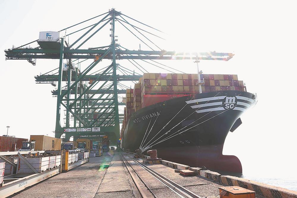 江阴港：悠悠古渡口 熠熠生新辉