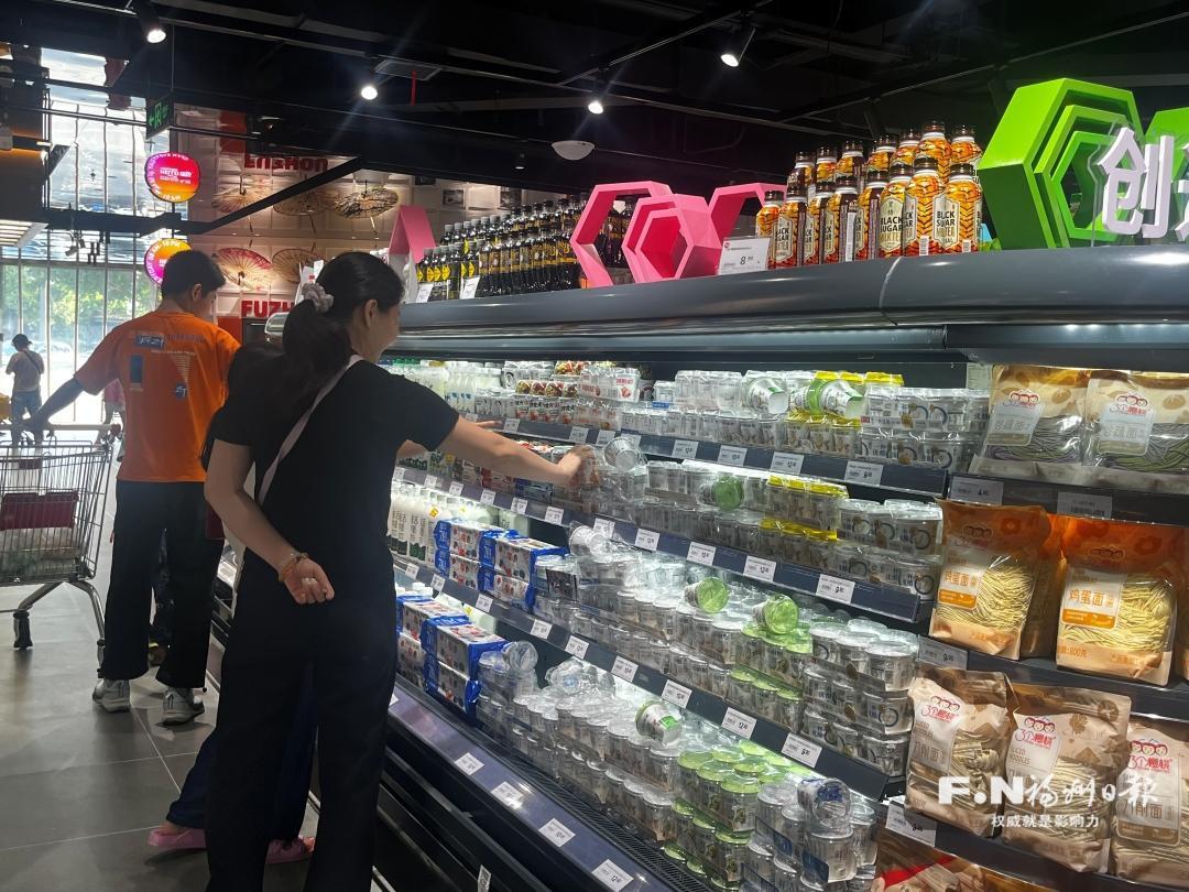福州商超部分乳制品配料表已难见“复原乳”