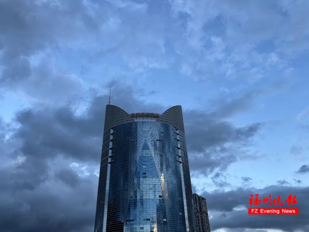 台风“蓝湖”或将生成！大雨、暴雨、冰雹将抵达福建！