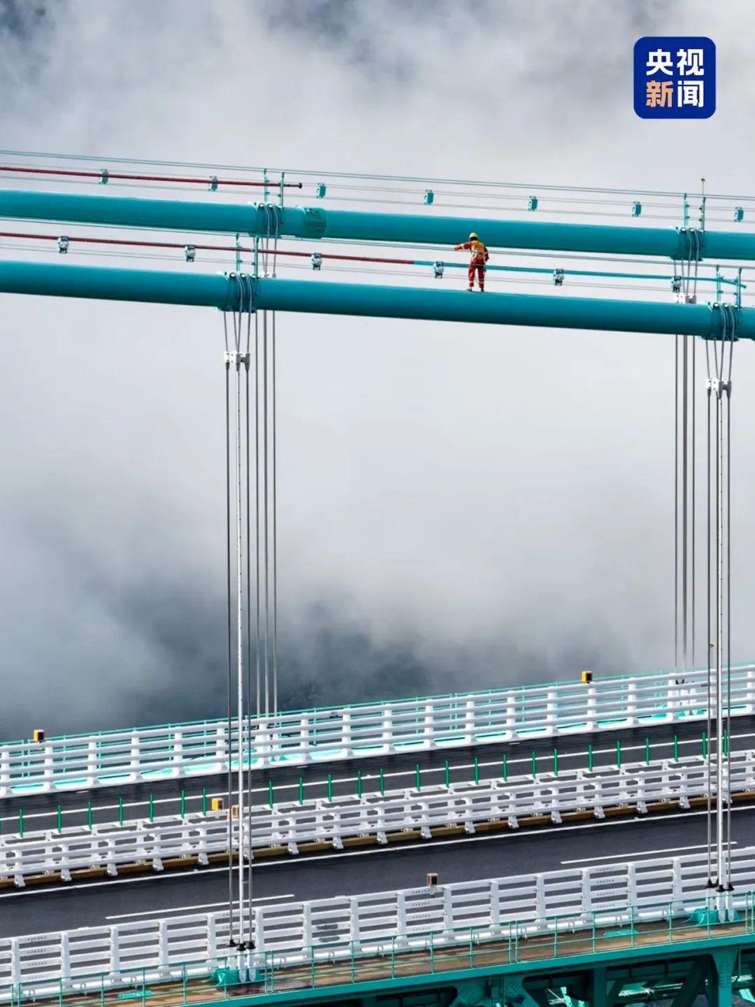 世界第一高桥通过“终极大考”！高清大图来了→