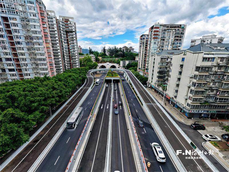 象山隧道31日零时全面开放通行