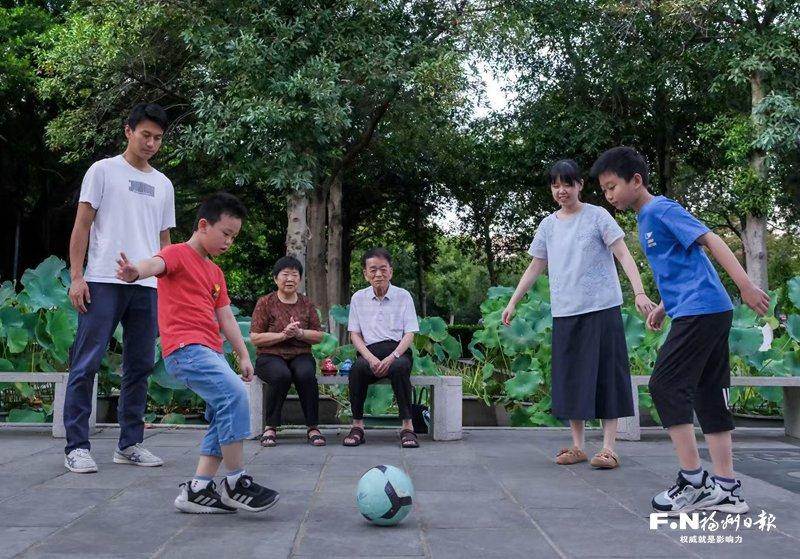 九旬老党员许德隆眼中的福州三十年变迁