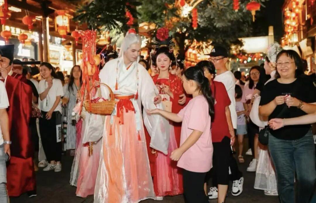 七夕基础，约会就要不基础