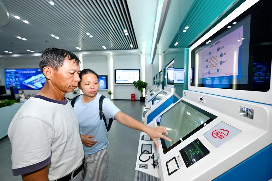 一张蓝图绘到底丨弄潮儿向涛头立