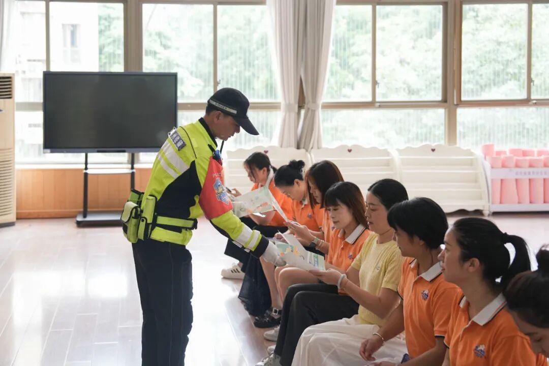 重要提醒！高峰叠加，福州人明天一定要提早出门上班！