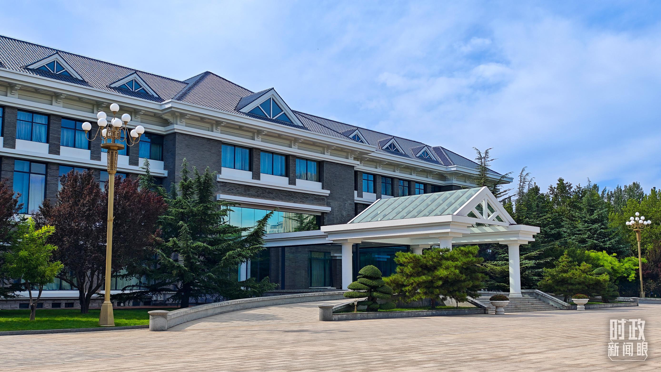 时政新闻眼丨习近平会见多位外方领导人，释放哪些重要信息？