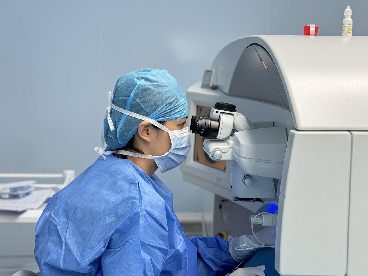 普瑞眼科20周年丨全飞秒手术怎么选？