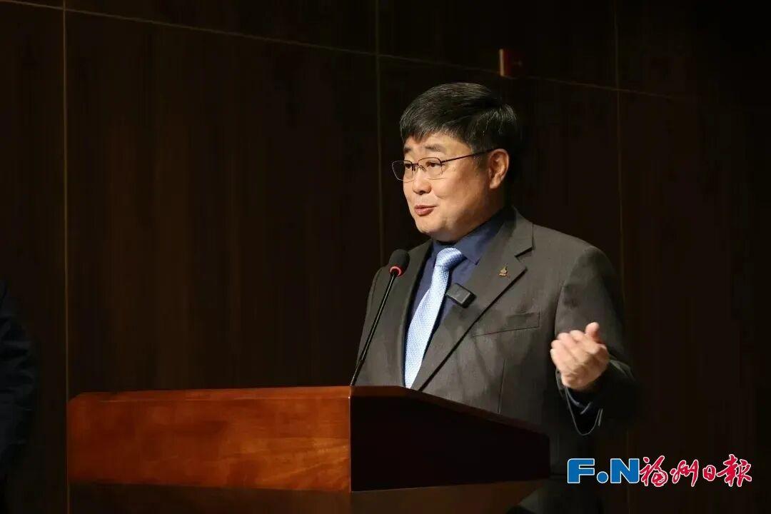 台湾前舰长受邀观礼九三阅兵！去年来福州捐赠了最珍贵的……