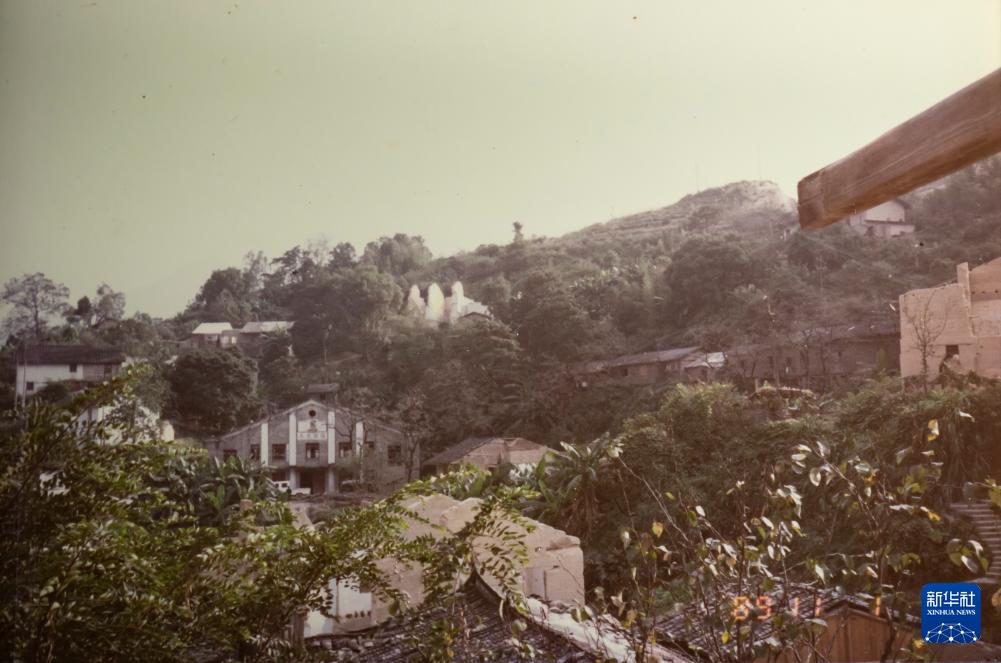 新华社聚焦雄江：从水库移民镇到旅游胜地的蜕变