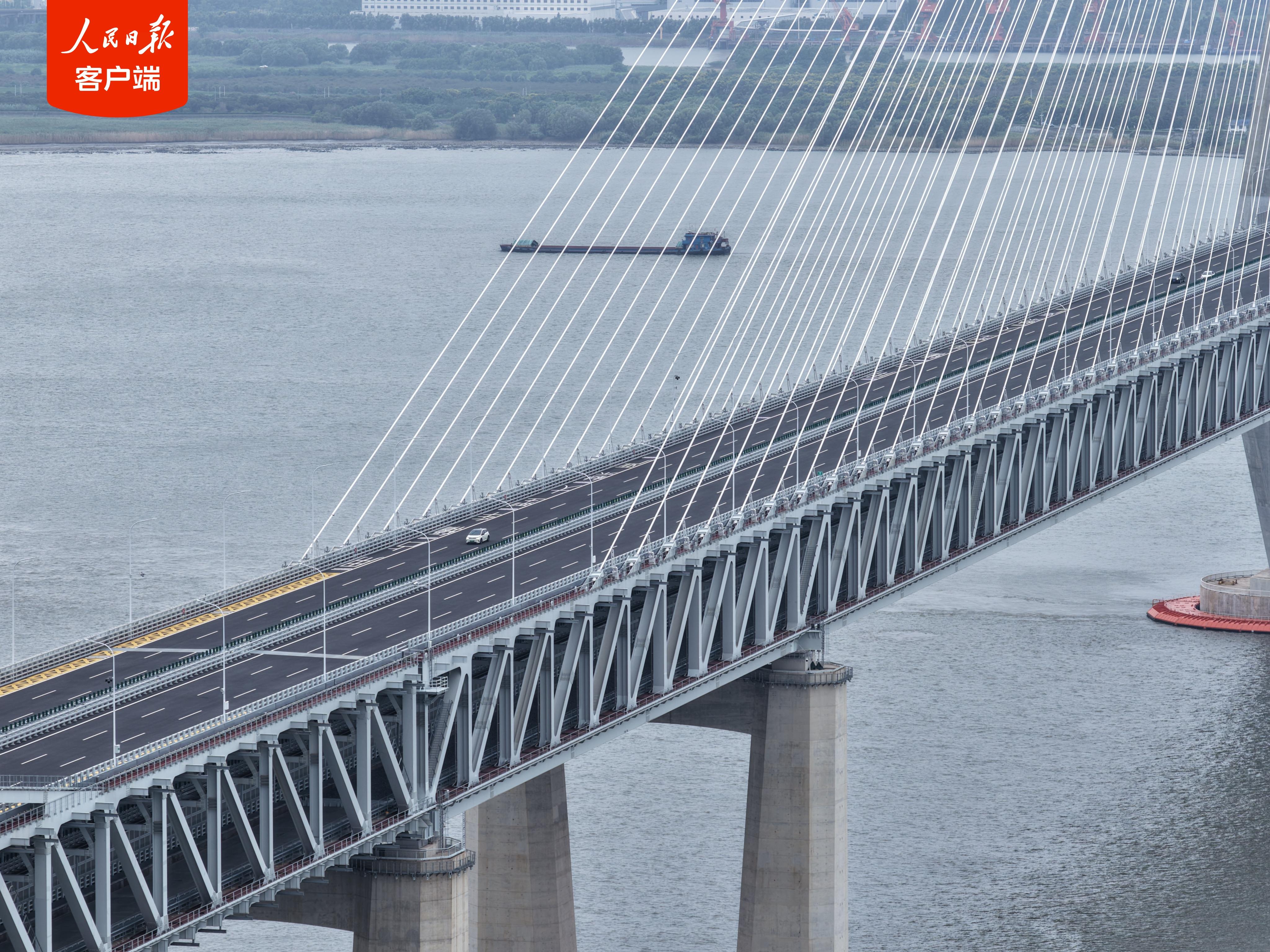 世界最大跨度斜拉桥，正式通车运营！
