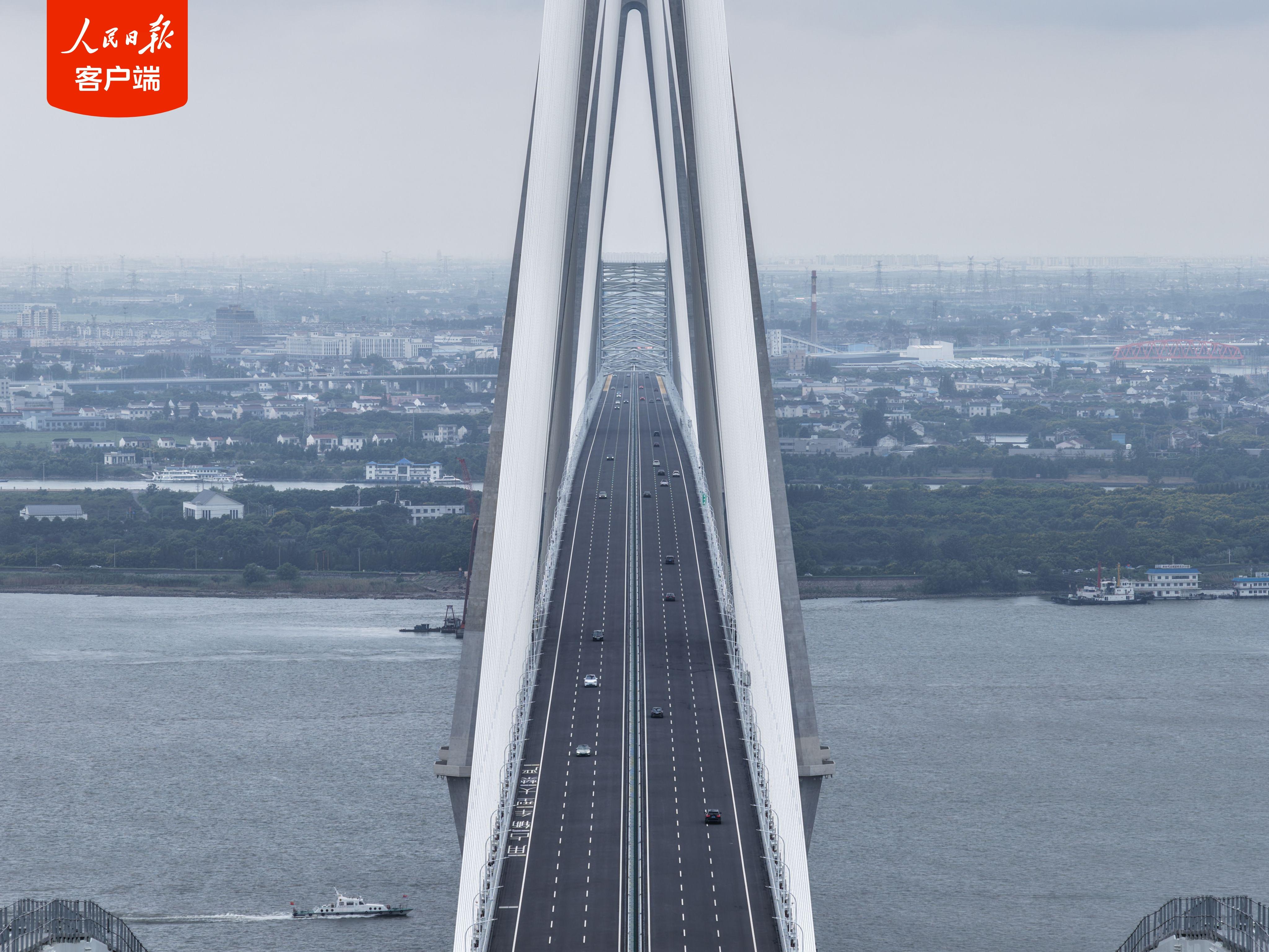 世界最大跨度斜拉桥，正式通车运营！