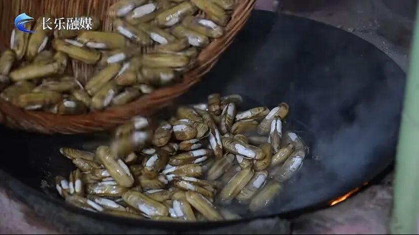 七遍淘洗、三次熬煮！探访濒临失传的闽菜“黄金配角”
