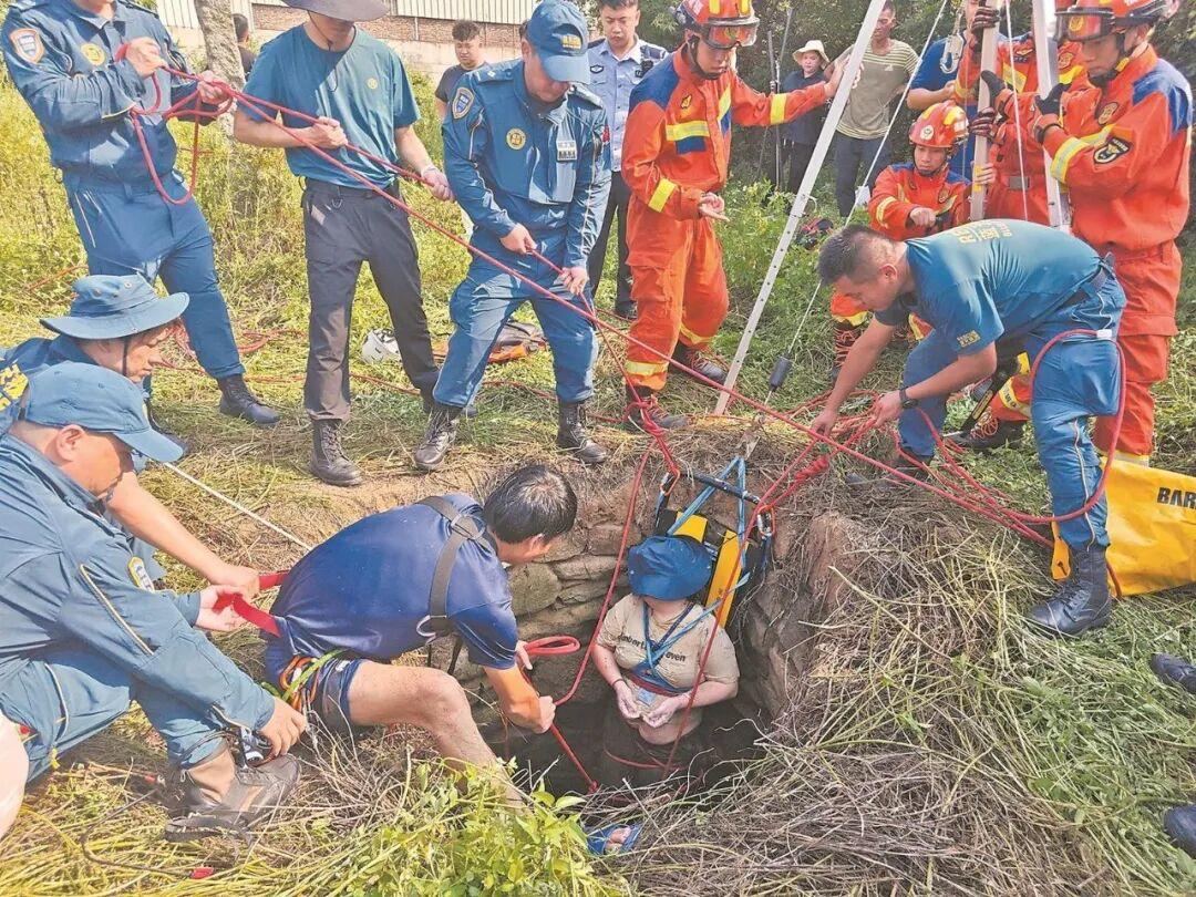 “54小时噩梦”！泉州女子坠井，几条蛇爬身上，双侧肋骨骨折！