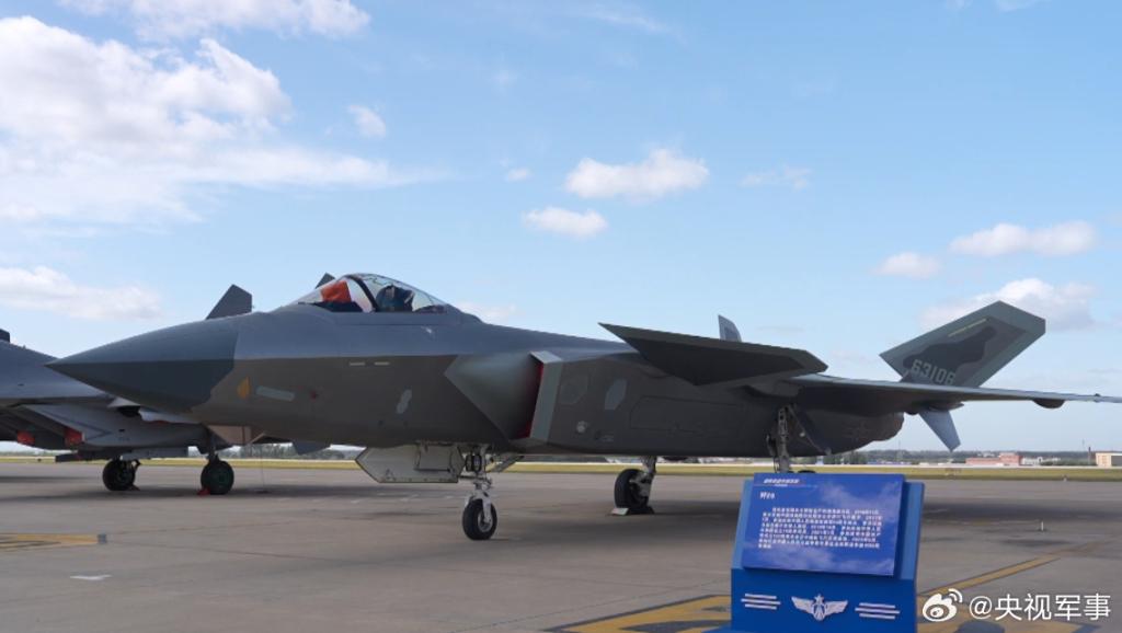 各个角度都帅！歼-20在长春首次静态展示