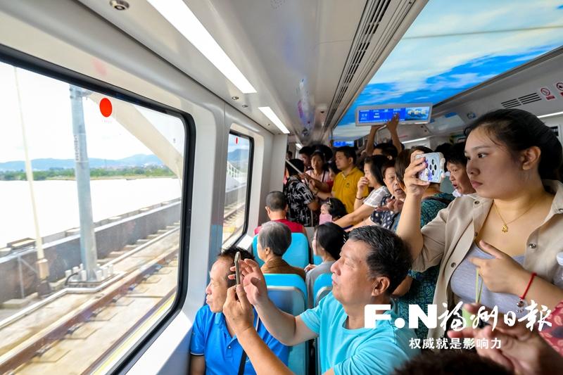 福州滨海快线试乘见闻：城市新动脉 畅行暖民心