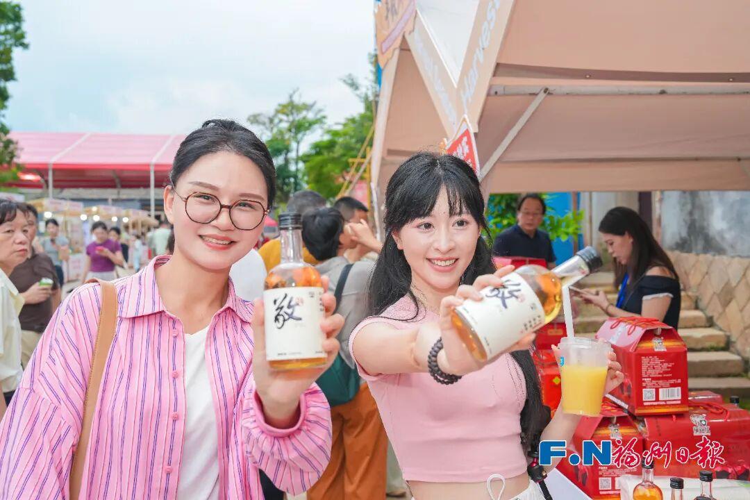 大V云集、网友“沉浸购”……今天，福州梁厝好热闹