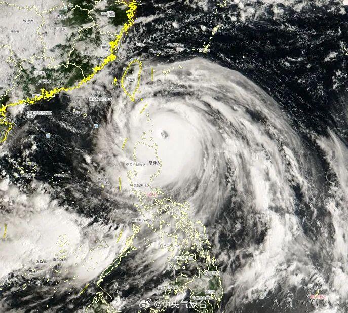 福州预警升级！超强台风“桦加沙”即将进入24小时警戒线！最新路径→