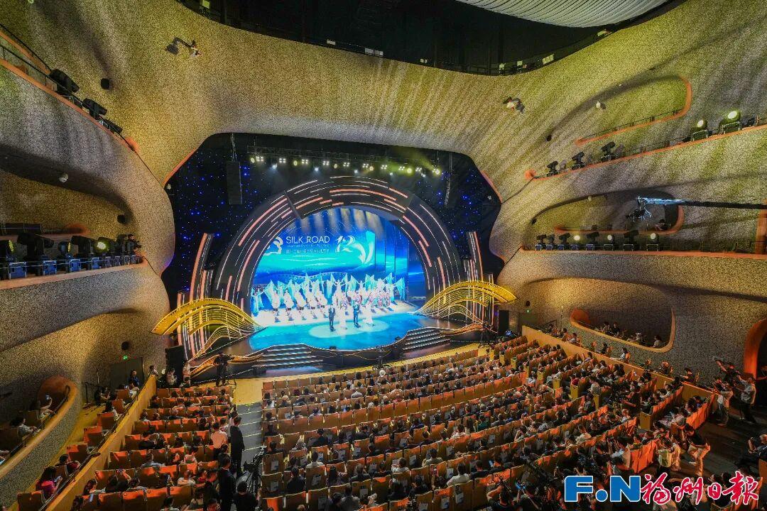 盛大开幕！今夜，福州这里沸腾了！