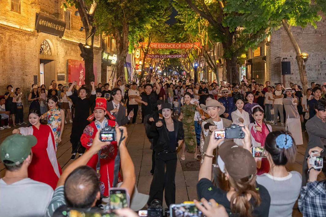 开幕！快来打卡福州电影嘉年华