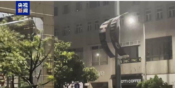 最高级别警告 香港澳门挂十号风球