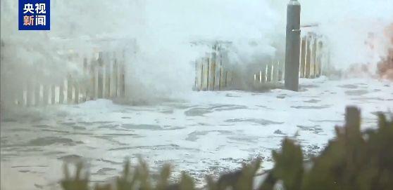 最高级别警告 香港澳门挂十号风球