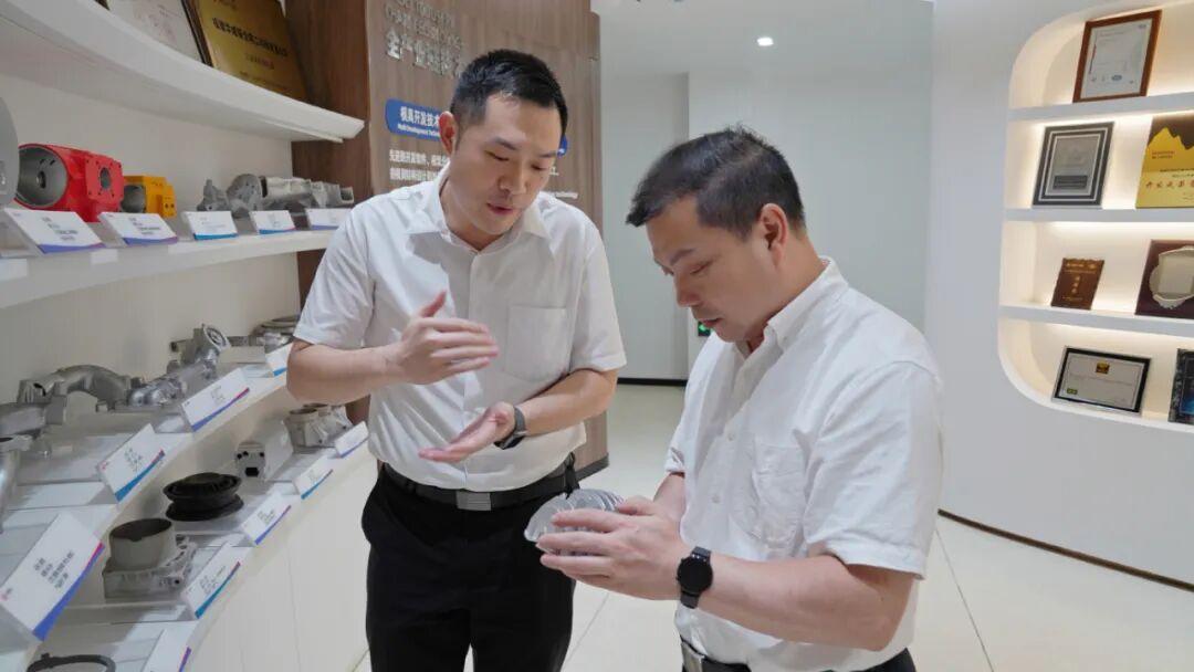 福州高新区主要领导走访服务民营企业