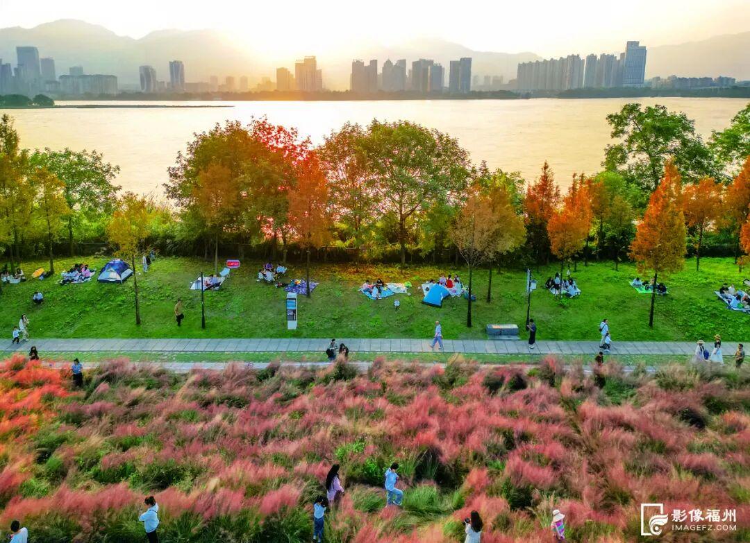 “秋水共长天一色”的美景，我们拍到了！