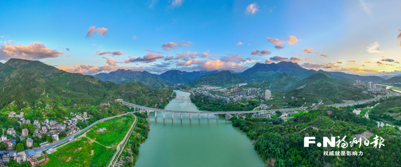 永泰：青山叠翠绘新卷 产业勃发向未来