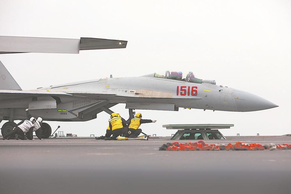 福建舰电磁弹射到底有多牛