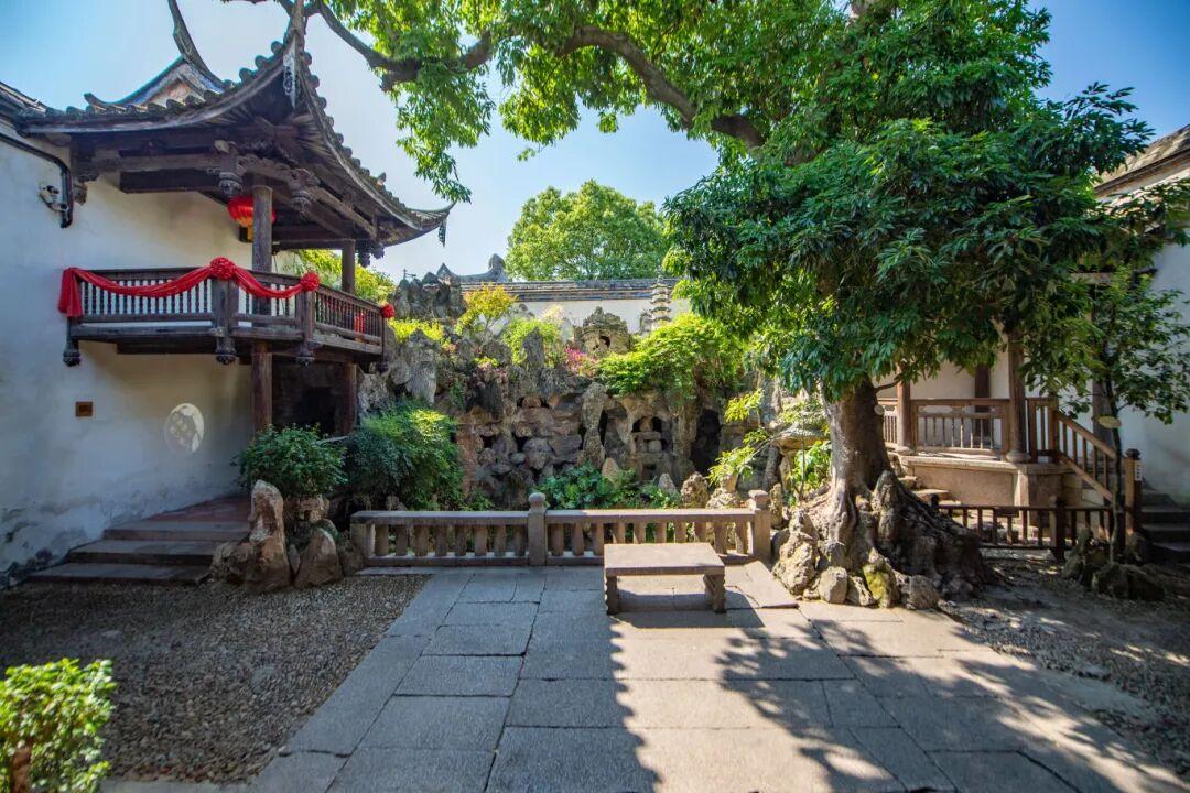 二梅书屋：梅影入窗好读书