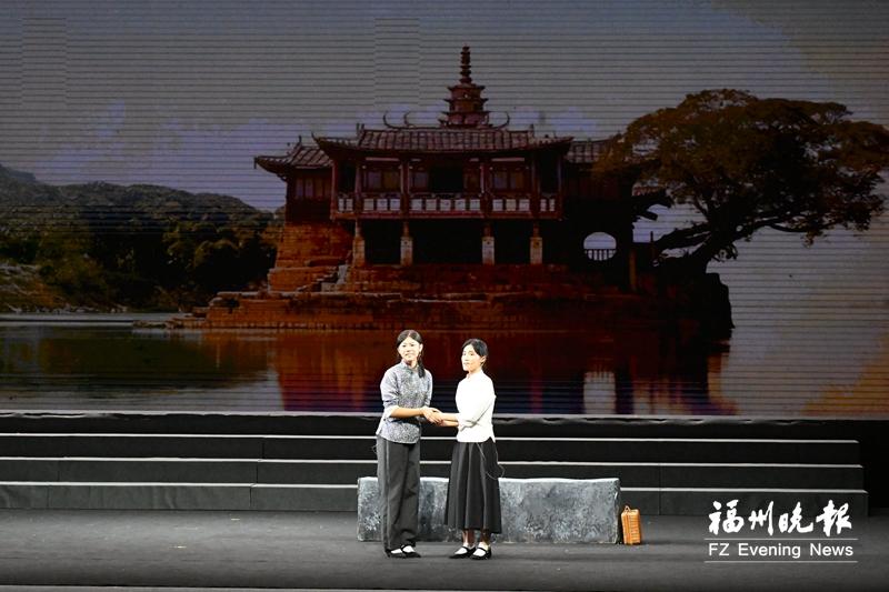 福州：红色文艺晚会凝聚奋进力量