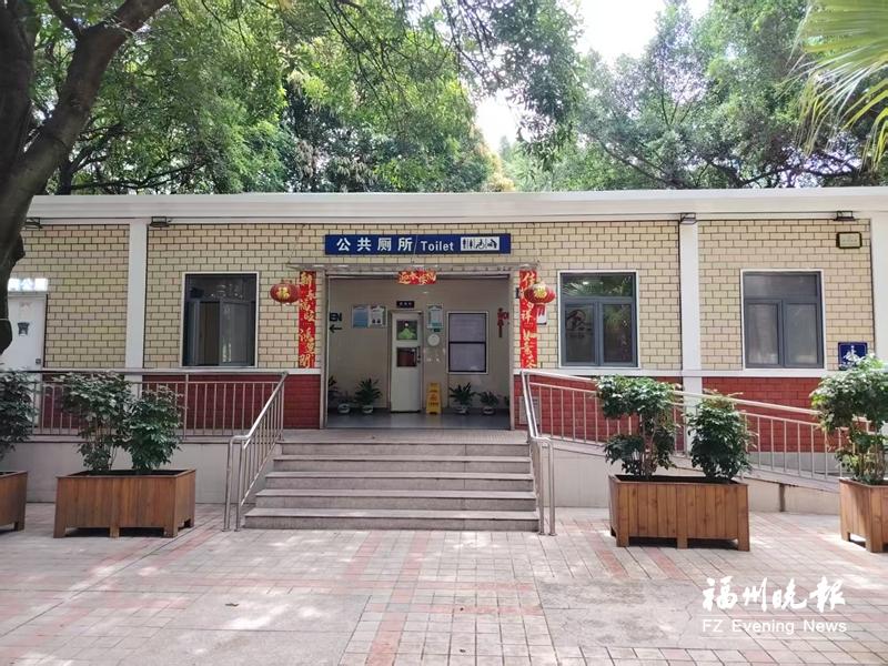 五一广场公厕品质升级迎客