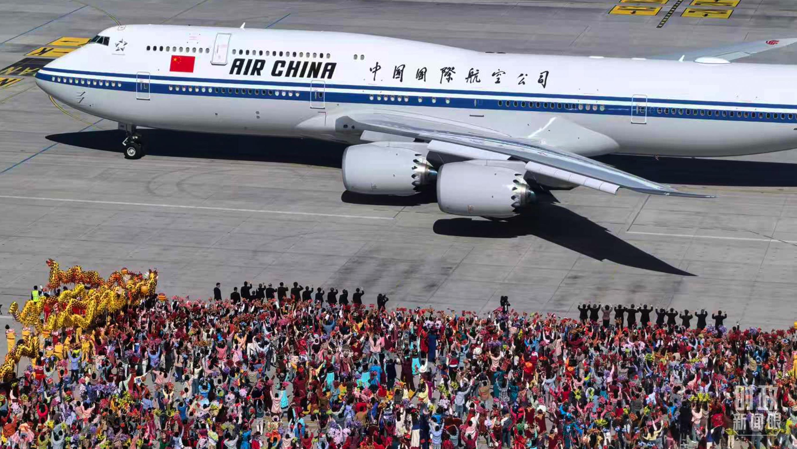 时政新闻眼丨习近平出席庆祝大会，新疆之行蕴含深远考量