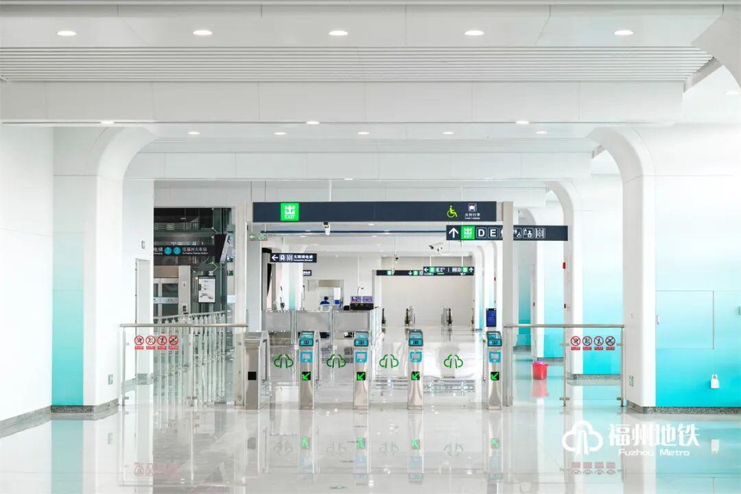 刚刚！福州滨海快线开始载客运营！