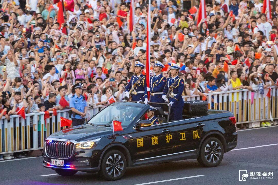 人潮涌动！今天，福州沸腾了！