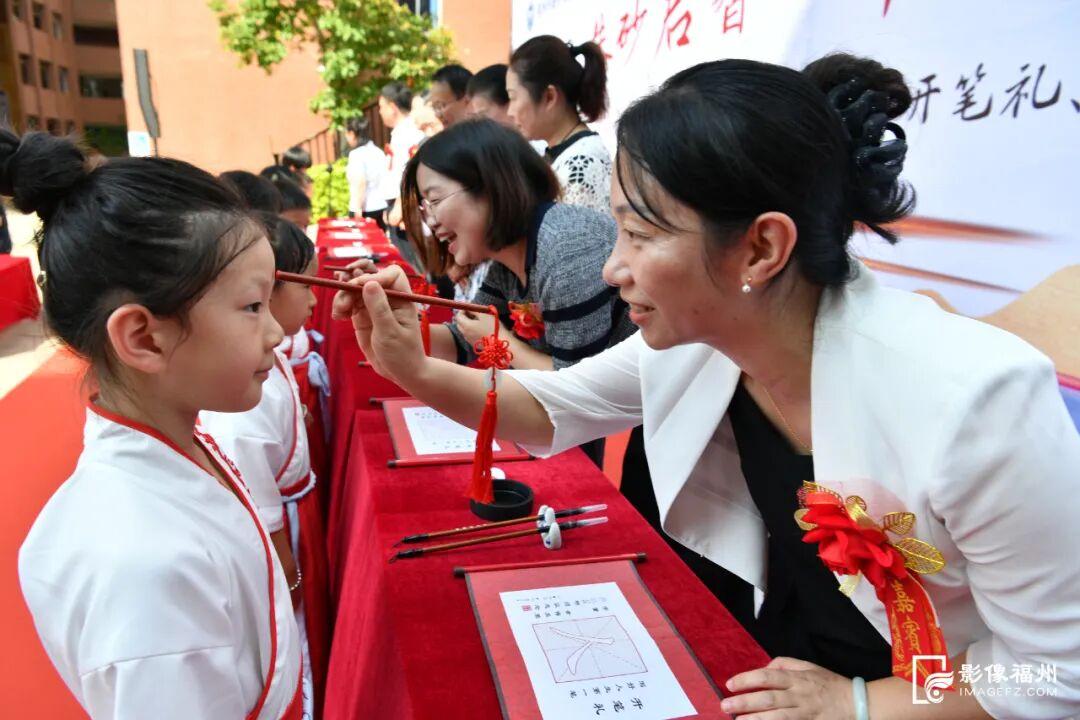 仪式感拉满！开启学子求学之路