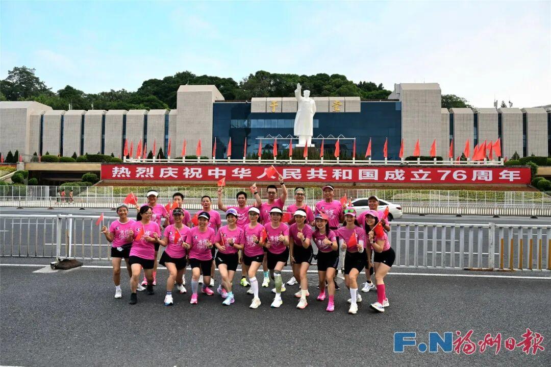 国庆长假第一天 福州掀起阵阵热潮