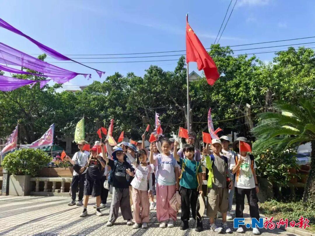 国庆长假第一天 福州掀起阵阵热潮